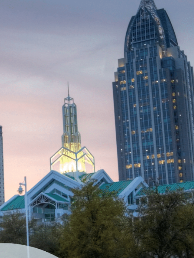 Downtown Mobile Alabama Vacation Guide Story